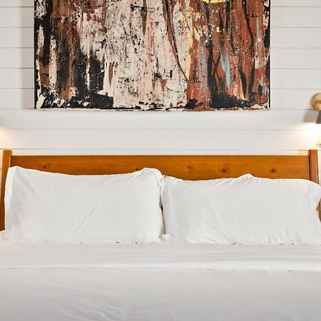 Boutique Room Steps From Downtown Mall Rose Jean - Room 4 Charlottesville Exterior foto